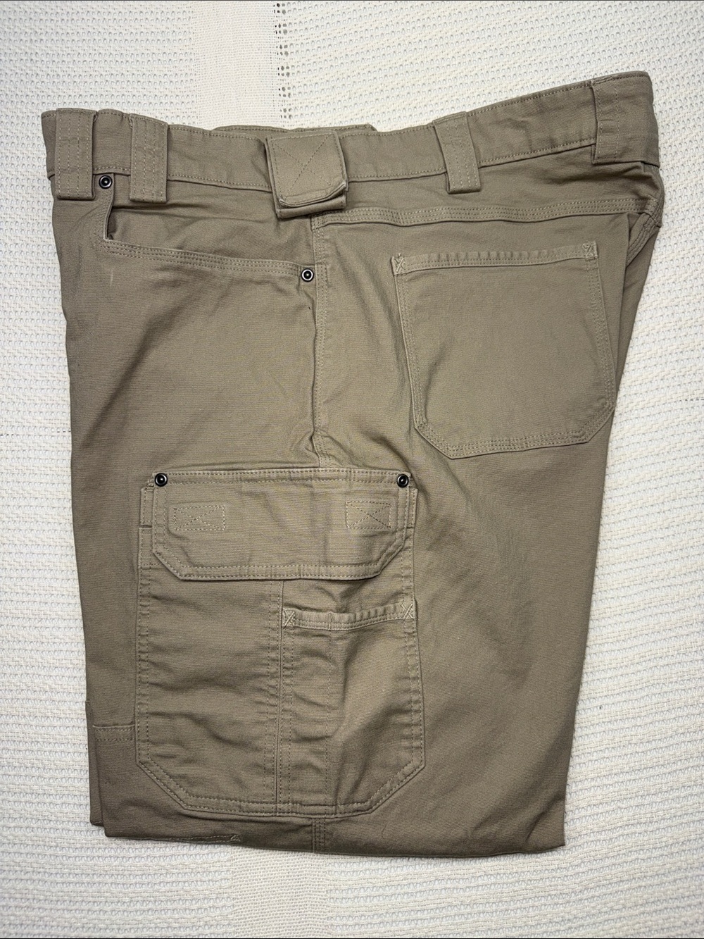 Duluth Trading Co FlexFireHose Tan Cargo Double Knee Work Pants with Pockets